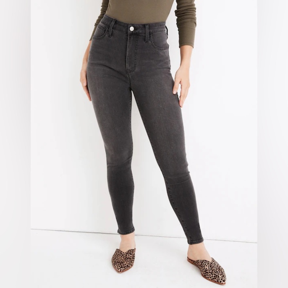 Madewell Curvy Roadtripper Supersoft Jeans in Ashmont Wash Size 27